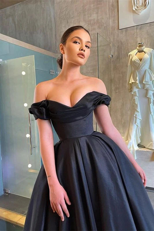 Vestidos de fiesta negros con escote corazón, sin tirantes, corte A y hombros descubiertos / Tienda de vestidos de fiesta